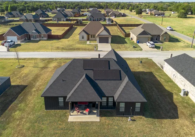 Photo 3 of Single family home for sale at 33 Bull Run, Calera, OK 74730 | MLS# 2630833 | Listing updated on 2026-08-24