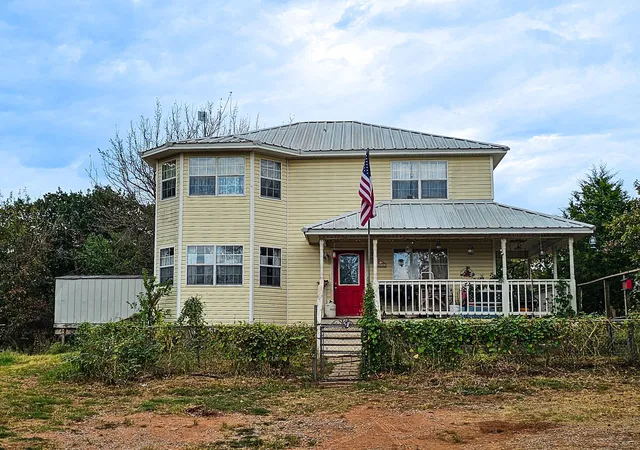 Photo 1 of Single family home for sale at 11600 Camino Real Dr, Norman, OK 73026 | MLS# 2631016 | Listing updated on 2026-09-01