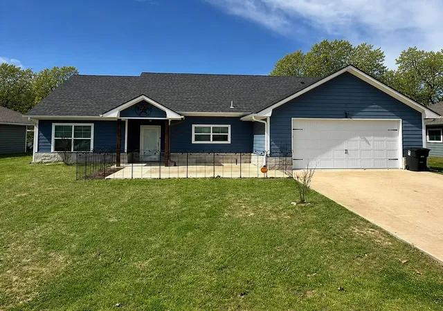 Photo 1 of Single family home for sale at 5447 Roadrunner Dr, Durant, OK 74701 | MLS# 2626999 | Listing updated on 2026-10-04