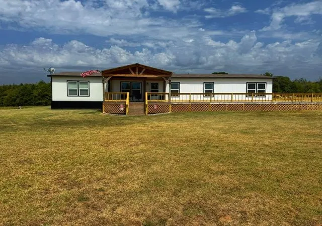 Photo 2 of Manufactured home for sale at 36469 1330 Rd, Wewoka, OK 74884 | MLS# 2630622 | Listing updated on 2026-09-24