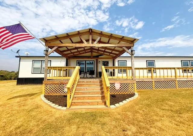 Photo 3 of Manufactured home for sale at 36469 1330 Rd, Wewoka, OK 74884 | MLS# 2630622 | Listing updated on 2026-09-24