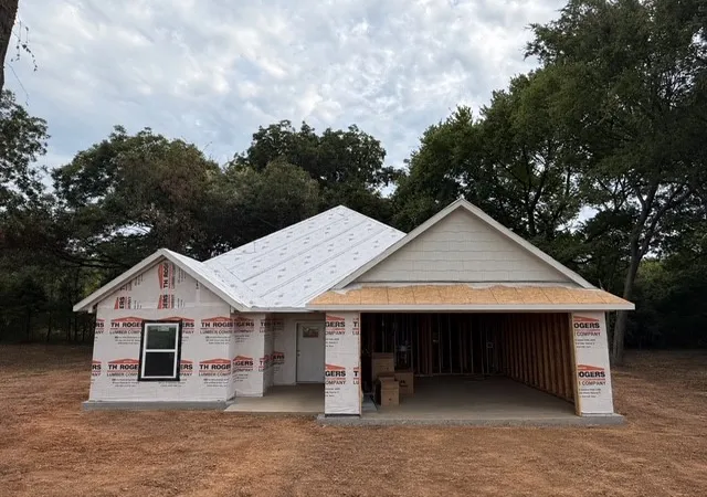 1st image of 356 Sooner Cir, Durant, OK 74701 | MLS# 2631313