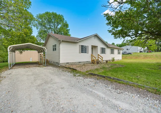 Photo 3 of Single family home for sale at 13818 County Road 3590, Ada, OK 74820 | MLS# 2629848 | Listing updated on 2026-09-22