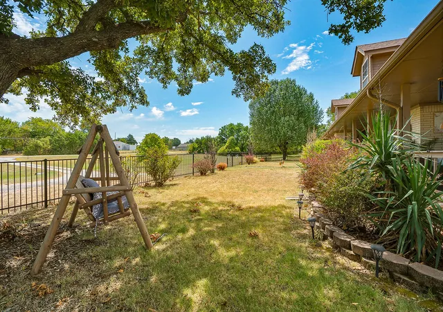 Photo 3 of Single family home for sale at 623 N Main, Ada, OK 74820 | MLS# 2630475 | Listing updated on 2026-08-25