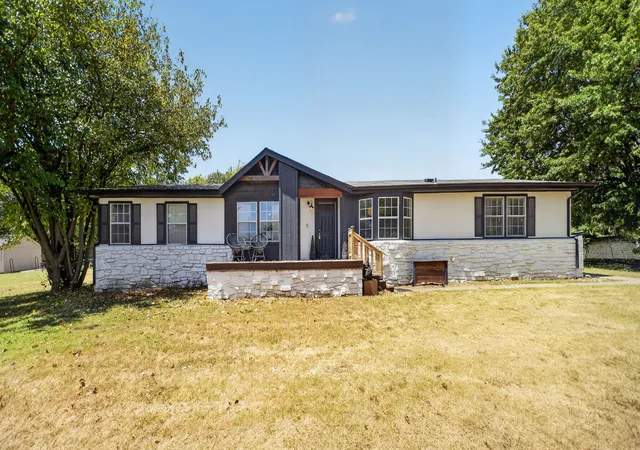 Photo 2 of Manufactured home for sale at 11010 S 250th Eastavenue, Broken Arrow, OK 74014 | MLS# 2631220 | Listing updated on 2026-08-25