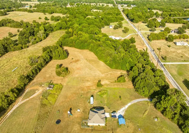 Photo 4 of Sale Pending at 11182 County Road 1510, Ada, OK 74820 | MLS# 2631336 | Listing updated on 2026-09-19