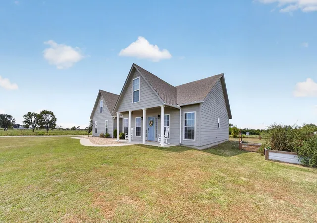 Photo 2 of Single family home for sale at 22111 Hwy 2, Vinita, OK 74301 | MLS# 2631416 | Listing updated on 2026-08-25