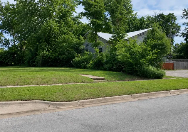 Photo 2 of Land for sale at 517 W 7th St, Bristow, OK 74010 | MLS# 2631483 | Listing updated on 2026-08-25