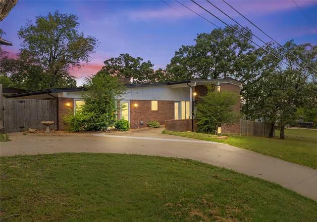 1st image of 2131 E 11th, Ada, OK 74820 | MLS# 2631190