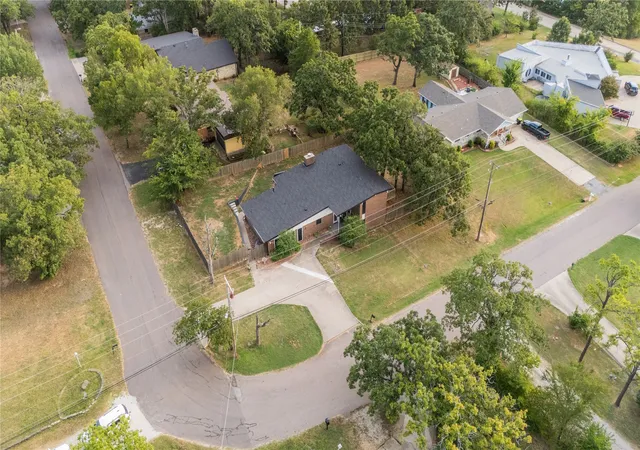 47th image of 2131 E 11th, Ada, OK 74820 | MLS# 2631190