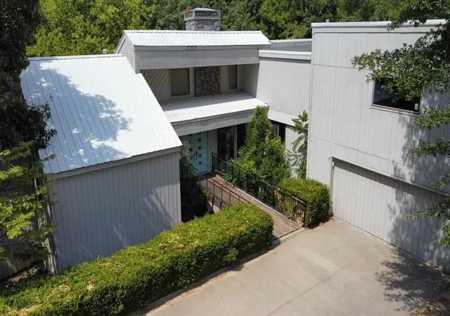 Photo 1 of Single family home for sale at 3433 Willowood Dr, Bartlesville, OK 74006 | MLS# 2631528 | Listing updated on 2026-08-26