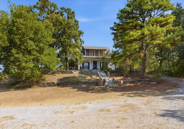 Photo 1 of Single family home for sale at 407 Seven Springs, Tishomingo, OK 73460 | MLS# 2631493 | Listing updated on 2026-08-26
