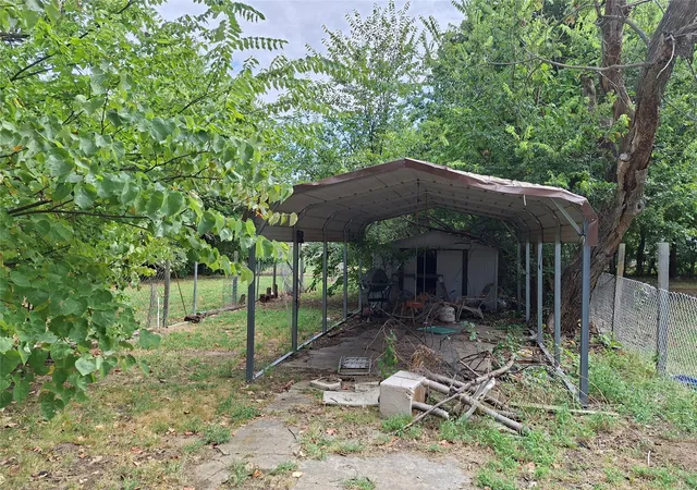 Photo 3 of Single family home for sale at 1109 E Broadway, Cushing, OK 74023 | MLS# 2631563 | Listing updated on 2026-08-26