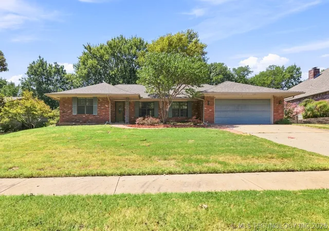 Photo 1 of Single family home for sale at 6700 S 5th Ave, Broken Arrow, OK 74011 | MLS# 2631535 | Listing updated on 2026-08-26