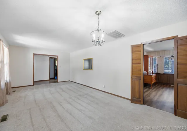 Photo 3 of Single family home for sale at 6700 S 5Th Ave, Broken Arrow, OK 74011 | MLS# 2631535 | Listing updated on 2026-09-22