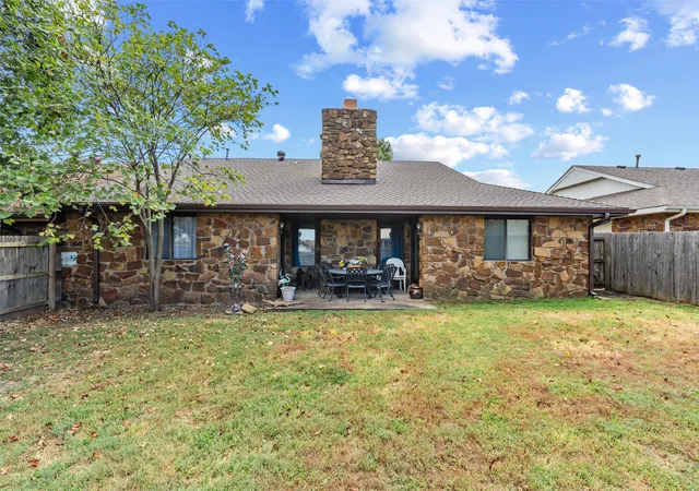 Photo 3 of Single family home for sale at 6716 Abbey Rd, Bartlesville, OK 74006 | MLS# 2631426 | Listing updated on 2026-08-26