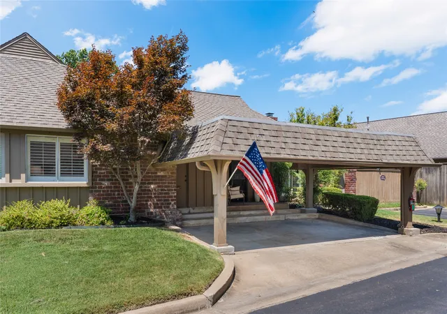 Photo 2 of Condo for sale at 5206 S Harvard Ave #106, Tulsa, OK 74135 | MLS# 2631034 | Listing updated on 2026-08-26