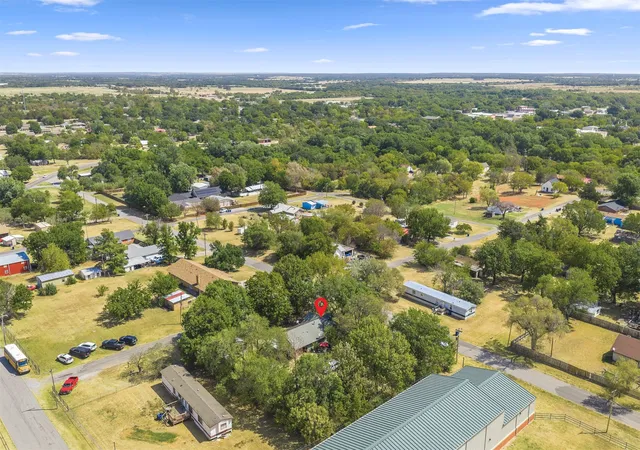 Photo 47 of Single family home for sale at 401 S 10Th St, Comanche, OK 73529 | MLS# 2631403 | Listing updated on 2026-10-06