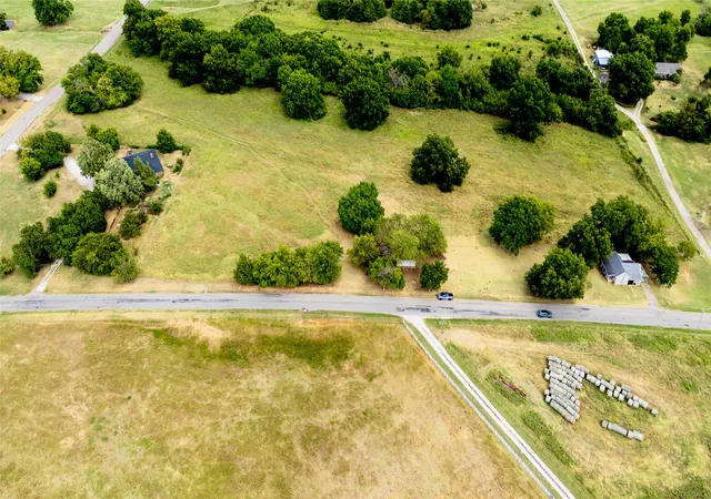 4th image of 2 County Road 3520, Ada, OK 74820 | MLS# 2631617