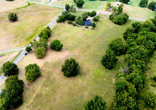 3rd image of 3 County Road 3520, Ada, OK 74820 | MLS# 2631624