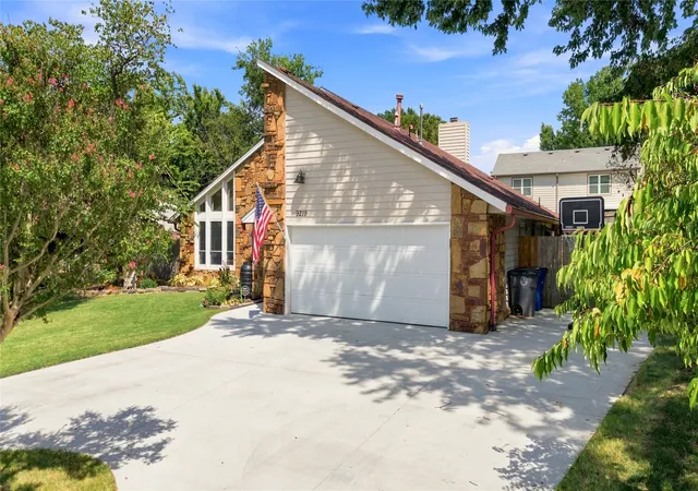 Photo 2 of Sale Pending at 9219 S 85th Eastavenue, Tulsa, OK 74133 | MLS# 2631650 | Listing updated on 2026-08-28