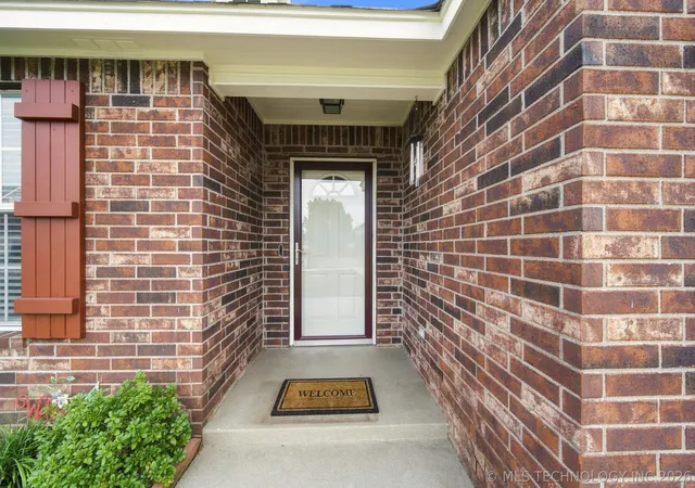 Photo 3 of Sale Pending at 106 W 133rd Pl N, Skiatook, OK 74070 | MLS# 2631560 | Listing updated on 2026-08-28