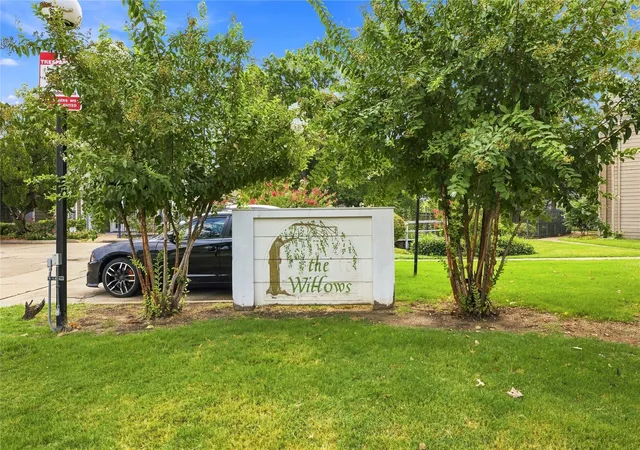 Photo 3 of Condo for sale at 1730 E 67th St #301, Tulsa, OK 74136 | MLS# 2631663 | Listing updated on 2026-08-27