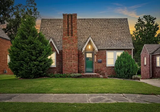 Photo 1 of Single family home for sale at 1519 S Lewis Pl, Tulsa, OK 74104 | MLS# 2631616 | Listing updated on 2026-08-27