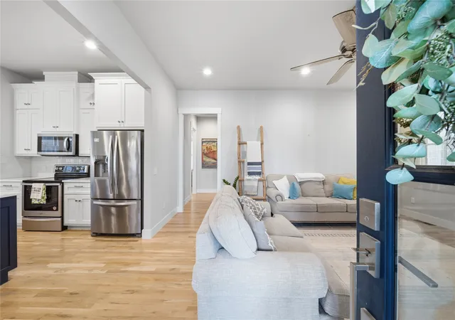 Photo 3 of Single family home for sale at 46 Center Ln N, Carlton Landing, OK 74432 | MLS# 2630394 | Listing updated on 2026-08-27