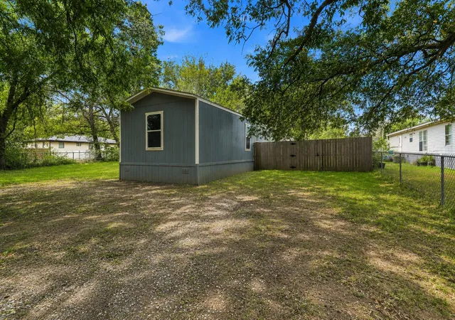 Photo 3 of Sale Pending at 809 Burney St, Colbert, OK 74733 | MLS# 2631655 | Listing updated on 2026-09-20