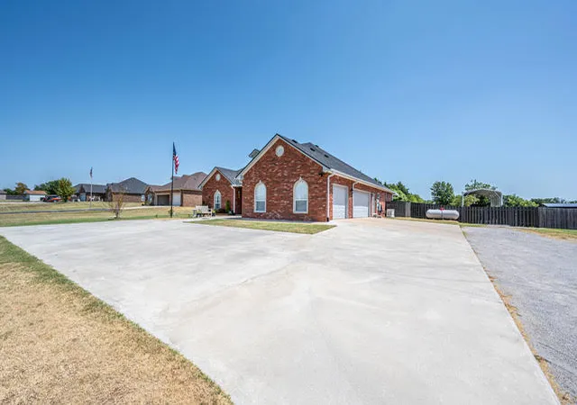 38th image of 2902 Provence, Ardmore, OK 73401 | MLS# 2631694