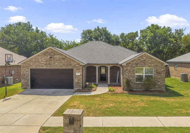 1st image of 4702 Lake Shore Dr, Ardmore, OK 73401 | MLS# 2627745