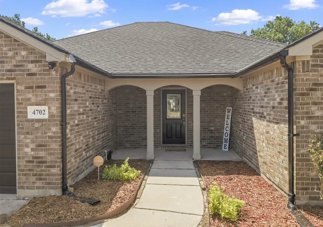 2nd image of 4702 Lake Shore Dr, Ardmore, OK 73401 | MLS# 2627745