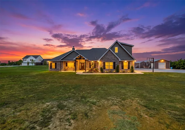 Photo 2 of Single family home for sale at 27537 N 3979 Dr, Ochelata, OK 74051 | MLS# 2631633 | Listing updated on 2026-09-21