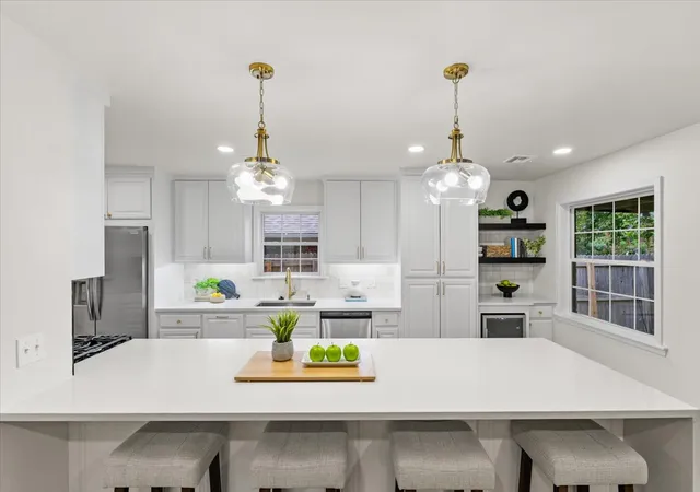 Photo 4 of Single family home for sale at 6731 E 51St Pl S, Tulsa, OK 74145 | MLS# 2631283 | Listing updated on 2026-09-24
