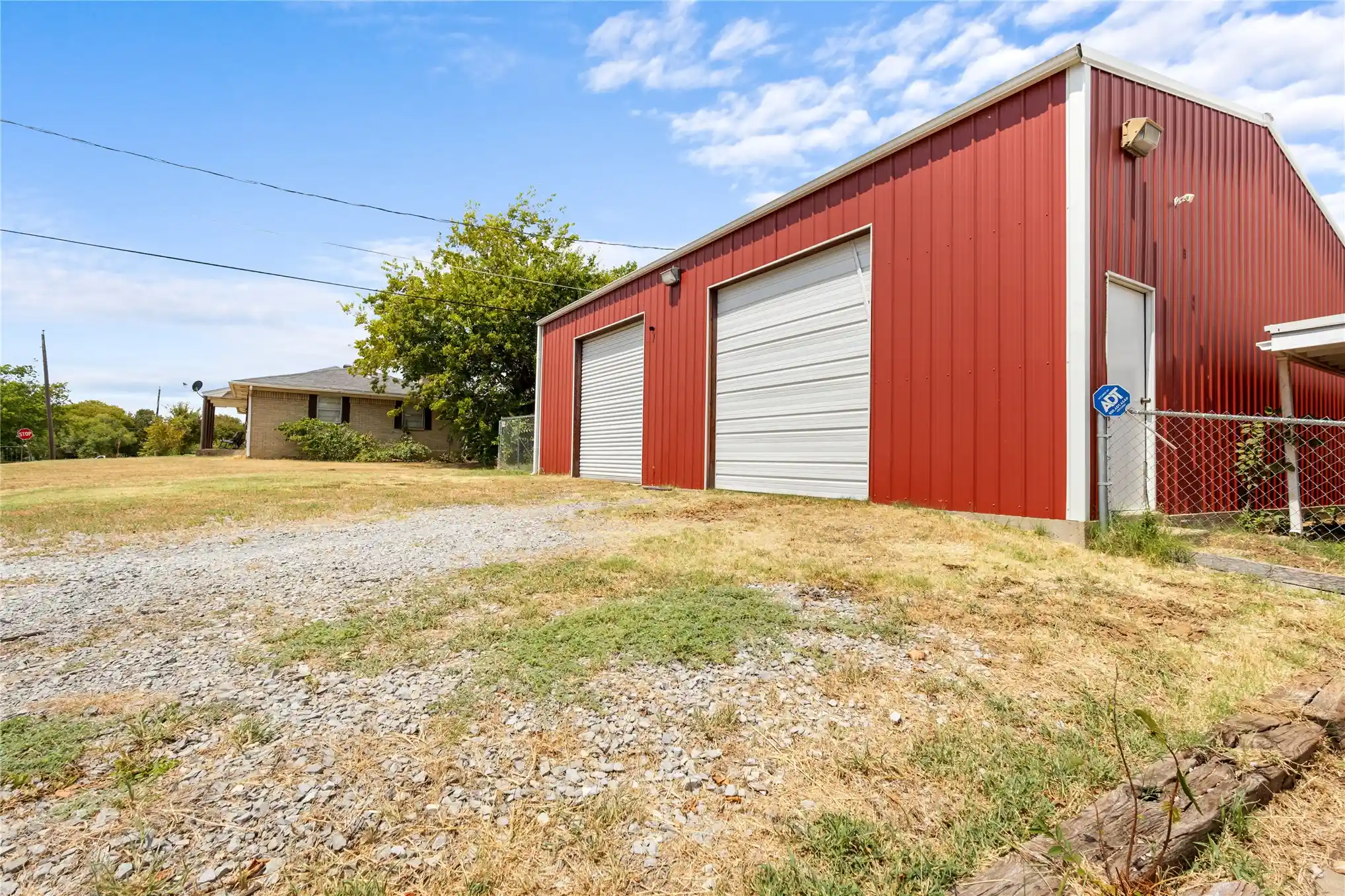 Photo 3 of Sale Pending at 345 W Madison Ave, Mc Alester, OK 74501 | MLS# 2631632 | Listing updated on 2026-10-28