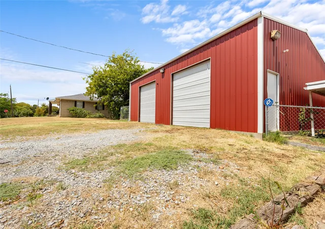 Photo 3 of Sale Pending at 345 W Madison Ave, Mc Alester, OK 74501 | MLS# 2631632 | Listing updated on 2026-09-01