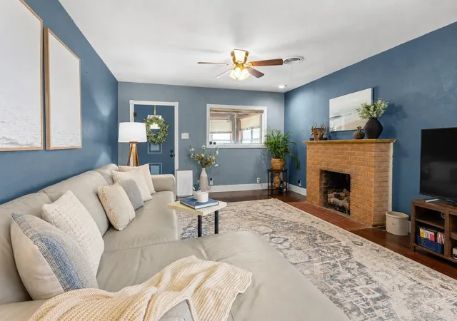 Photo 3 of Single family home for sale at 345 W Madison Ave, Mc Alester, OK 74501 | MLS# 2631632 | Listing updated on 2026-10-01