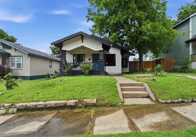 Photo 2 of Single family home for sale at 2015 W Easton St, Tulsa, OK 74127 | MLS# 2631737 | Listing updated on 2026-08-27