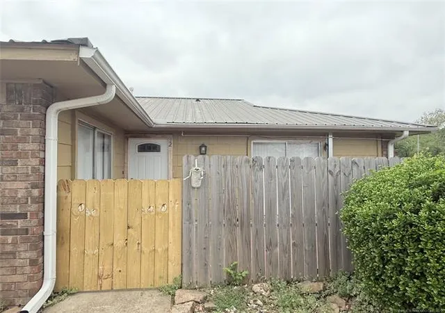 Photo 4 of Multi family home for sale at 101 Doris Dr #4 units, Sallisaw, OK 74955 | MLS# 2631731 | Listing updated on 2026-08-27