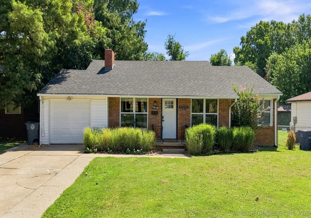 Photo 1 of Sale Pending at 2415 S Marion Ave S, Tulsa, OK 74114 | MLS# 2631686 | Listing updated on 2026-09-01