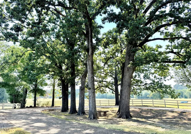 Photo 3 of Single family home for sale at 405 Pryor Ave, Pocola, OK 74902 | MLS# 2631778 | Listing updated on 2026-08-27