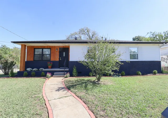 Single family home for sale at 4603 S Waco Ave, Tulsa, OK 74107 | MLS# 2631527