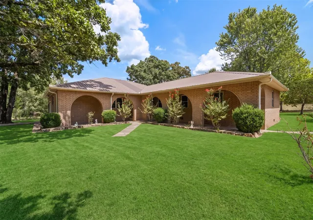 Photo 1 of Single family home for sale at 104269 Hwy 64 B, Muldrow, OK 74948 | MLS# 2631272 | Listing updated on 2026-08-27