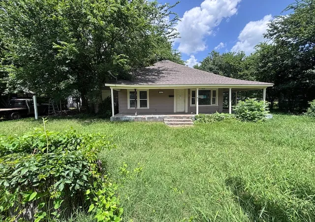 1st image of 717 E Normal St, Tahlequah, OK 74464 | MLS# 2631817