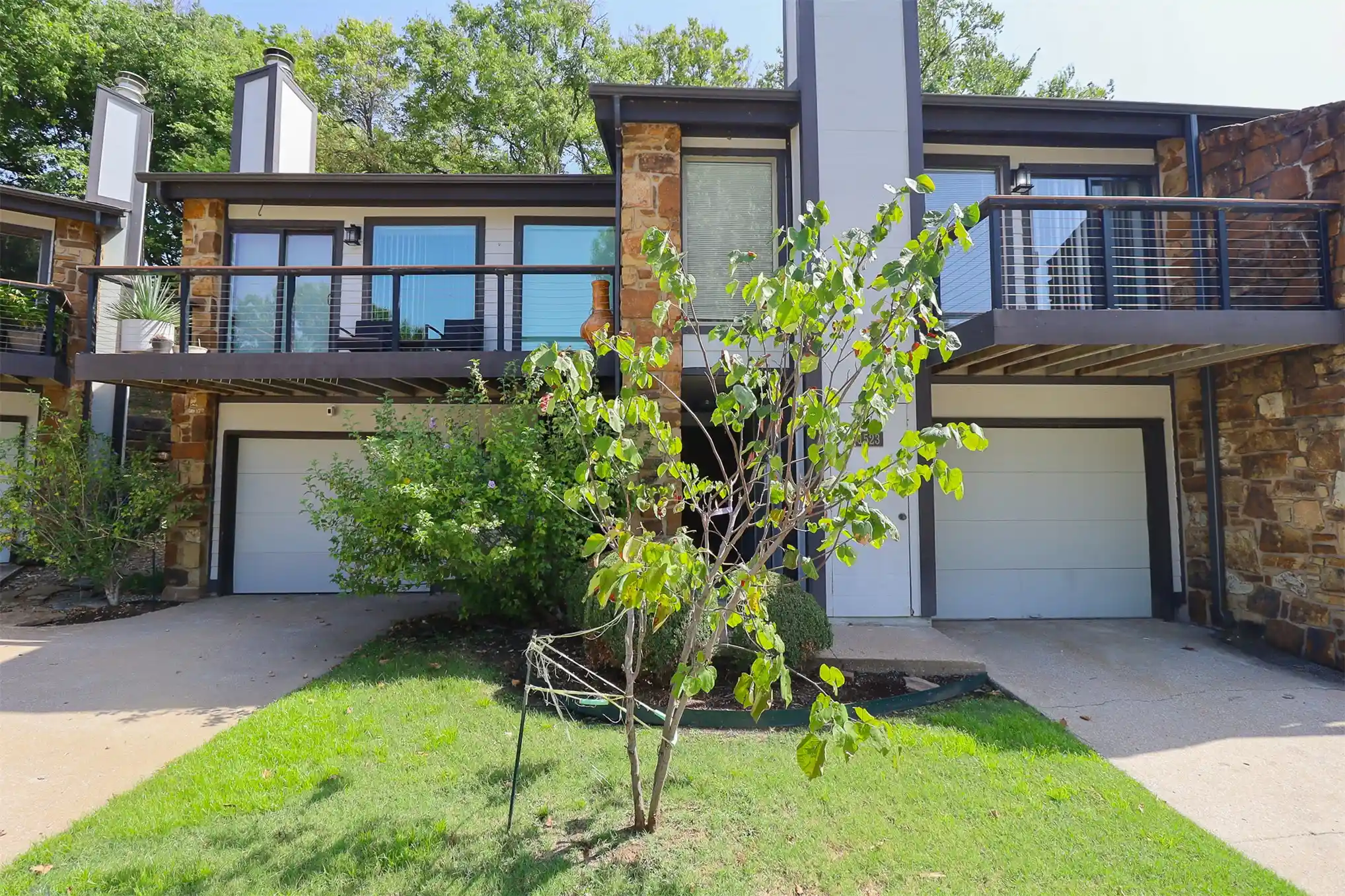 Listing Photo 1 - Condo for sale in 1523 Riverside Dr located at 1523 Riverside Dr, Tulsa, OK 74119 - Unit #1523