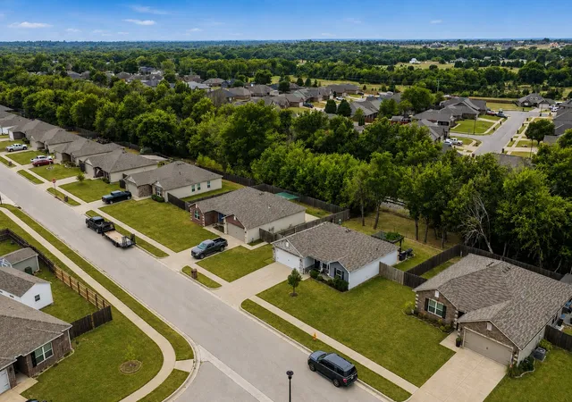 3rd image of 10912 N 100Th Eastavenue, Owasso, OK 74055 | MLS# 2631435