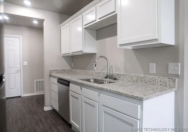 Photo 3 of Single family home for sale at 702 W 6Th St, Atoka, OK 74525 | MLS# 2631830 | Listing updated on 2026-09-22
