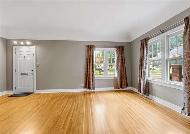 Photo 2 of Sale Pending at 2120 E 18th St, Tulsa, OK 74104 | MLS# 2631607 | Listing updated on 2026-09-01