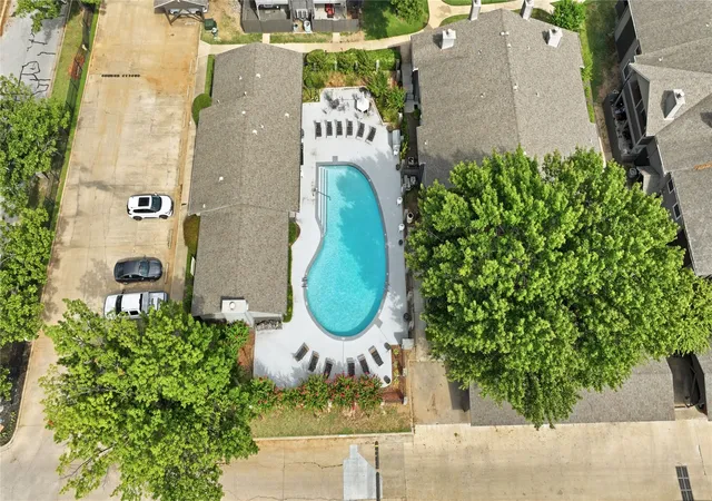 Listing Photo 4 - Condo for sale in building located at 9015 S Delaware Ave, Tulsa, OK 74137 - Unit #303